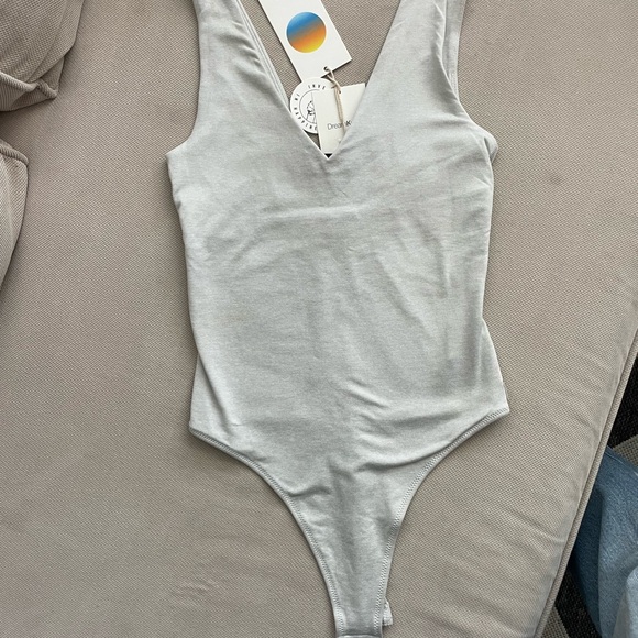 Vuori Tops - Vuori Light Gray V-Neck Top